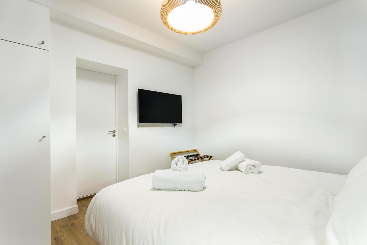 פריז Hsh Saint-Sauveur Luxury Apartment 8P-3Br מראה חיצוני תמונה